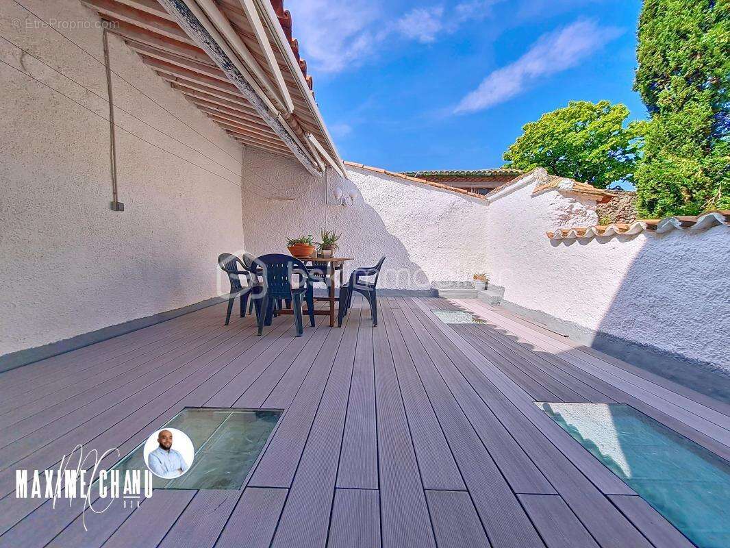 Maison à PERET