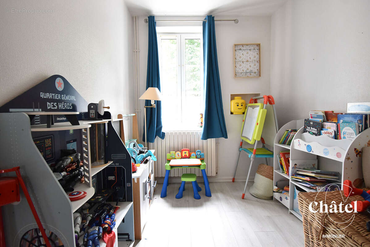 Maison de ville - 3ch - Jardin - Double garage - Cave - photo 10