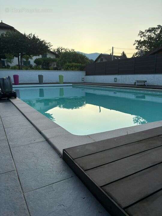 Maison à ARTHAZ-PONT-NOTRE-DAME