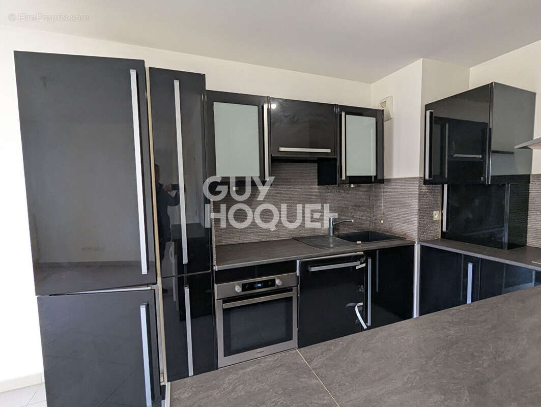 Appartement à DECINES-CHARPIEU