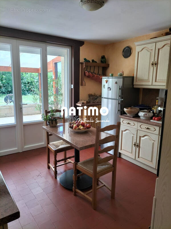 Maison à LA ROCHE-EN-BRENIL