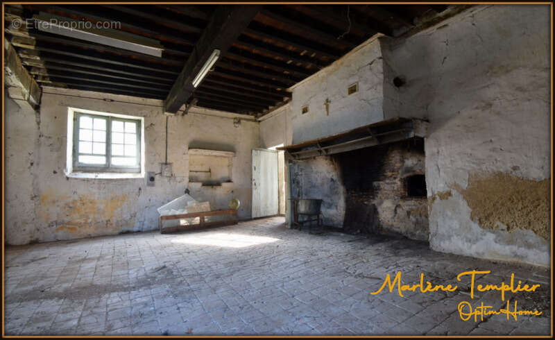 Maison à LAHOURCADE