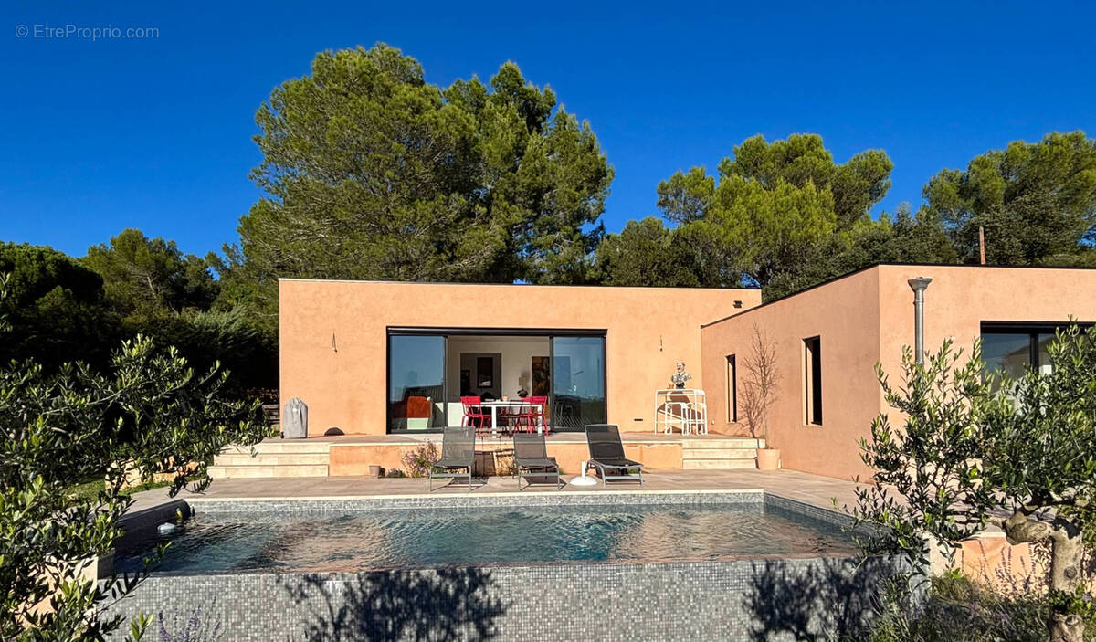 Maison à UZES