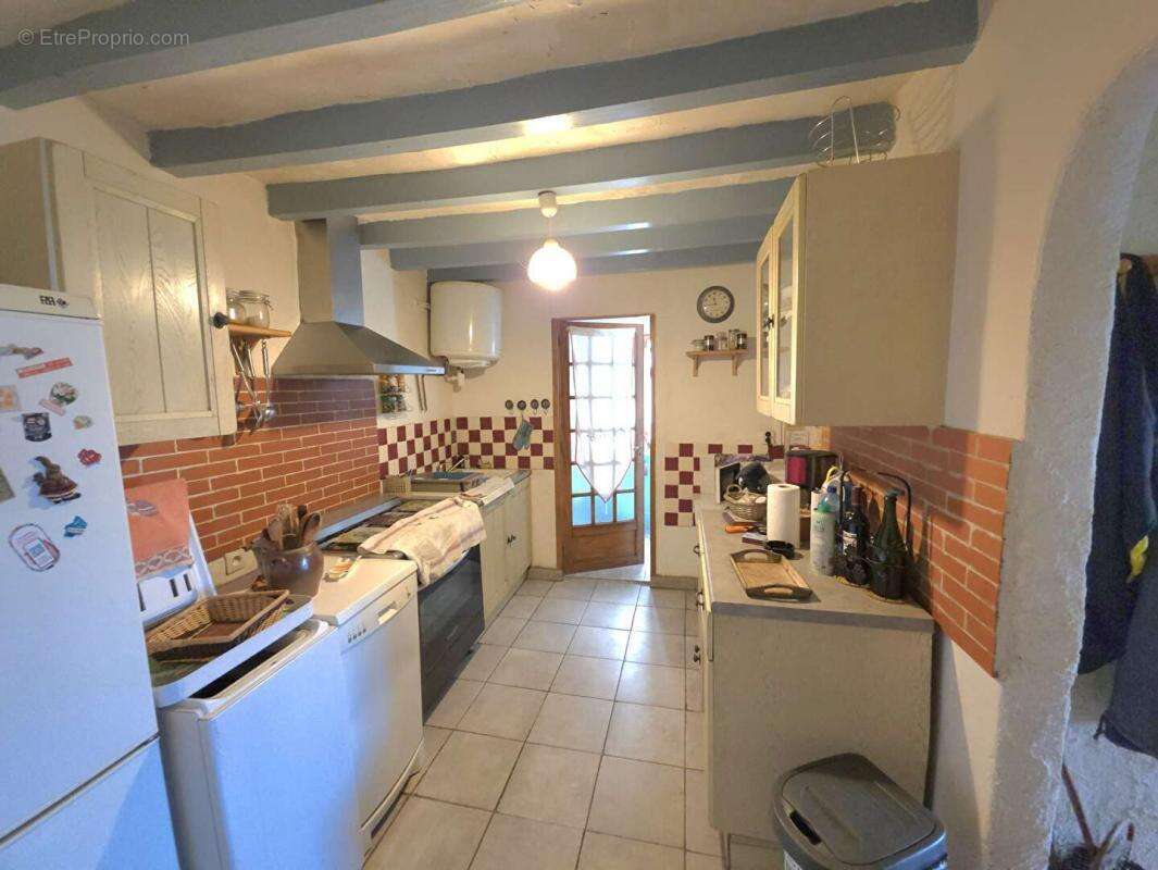 Maison à SAINT-MARTIN-DES-PEZERITS