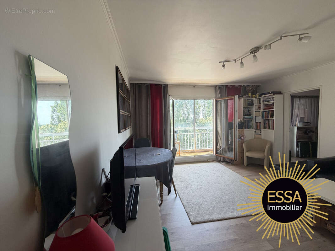 Appartement à VELIZY-VILLACOUBLAY