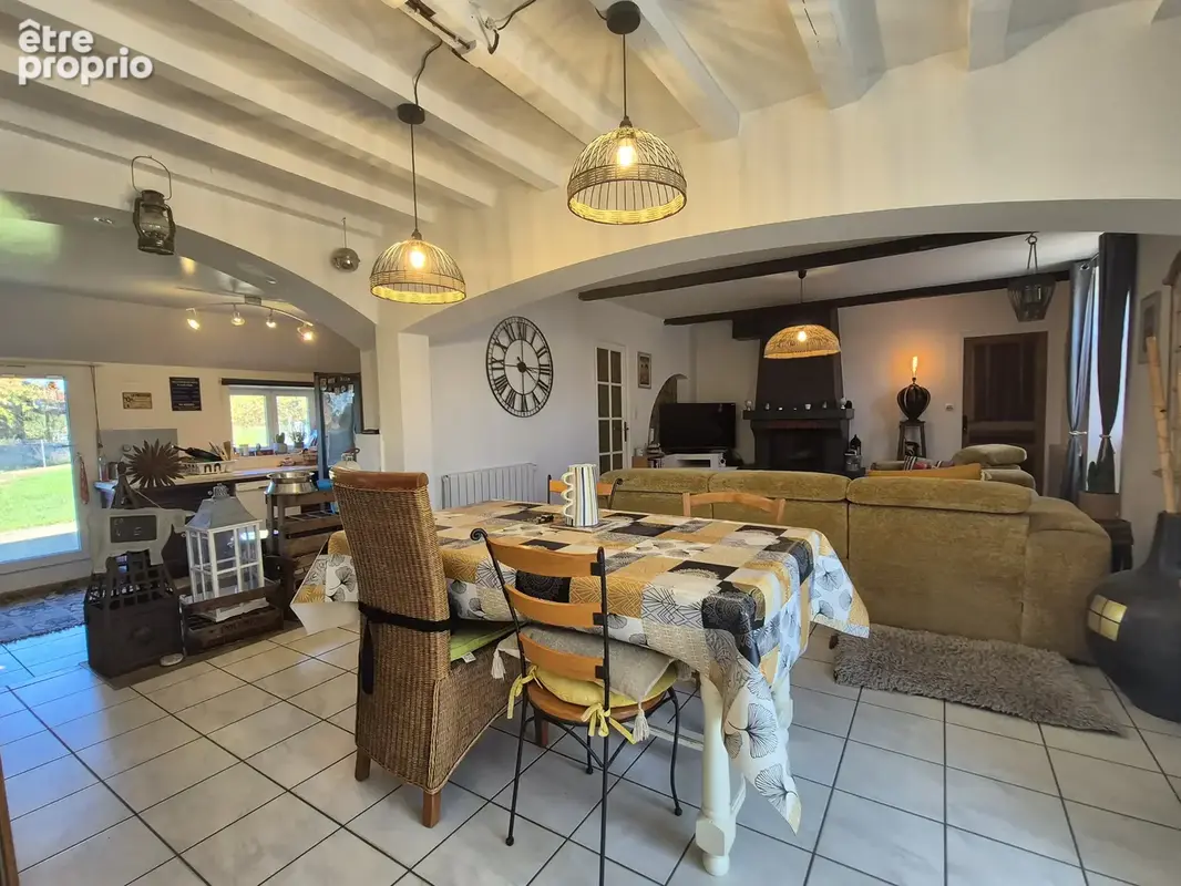 Maison 5 pièces 160 m² à vendre à Labatut (64460) - photo 2