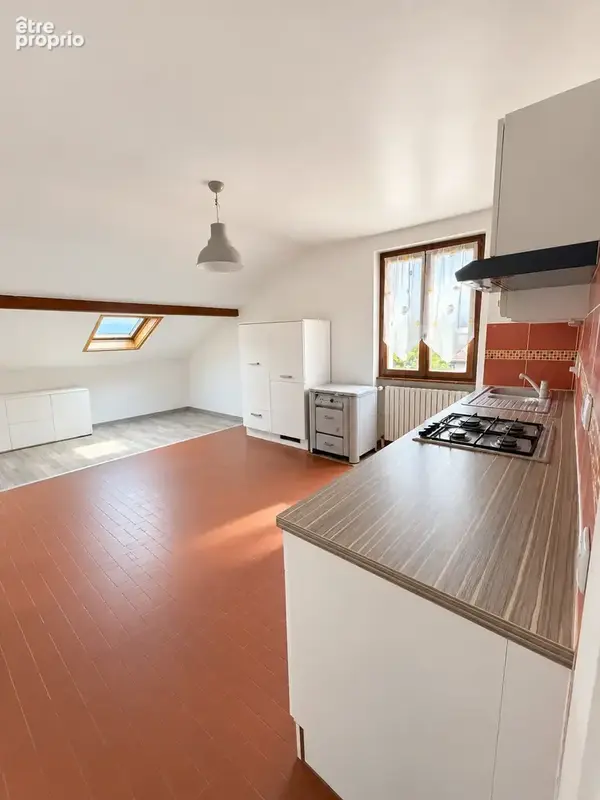Exclusivité   ville-la-grand   t3 au dernier étage avec jardin, 2 caves et stationnement - photo 1