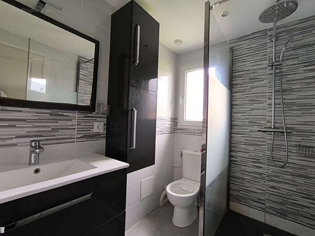 Maison à COMMEQUIERS