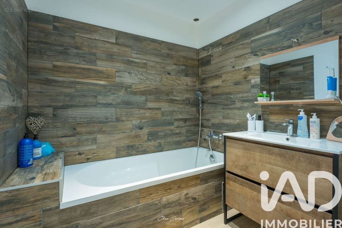 Photo 8 - Maison à DRUYE