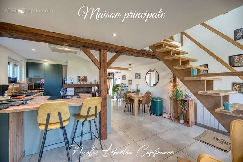 Maison à MESSEI