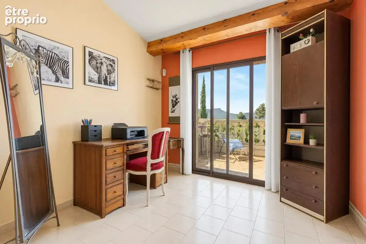 Pourrières – propriété familiale avec deux habitations, piscine - photo 17