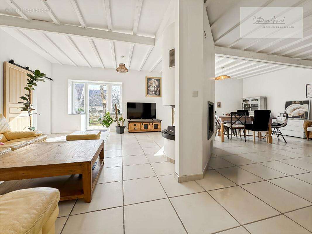 Maison ,   6 chambres , 260 m² .Terrain 2 700 m² .Guérande - photo 15