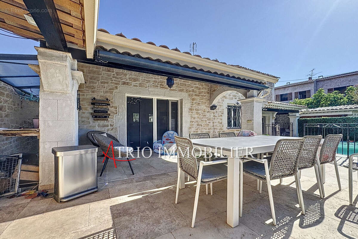 Maison à CAGNES-SUR-MER