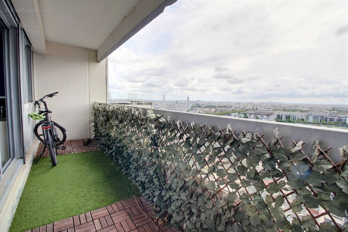 Appartement à ISSY-LES-MOULINEAUX