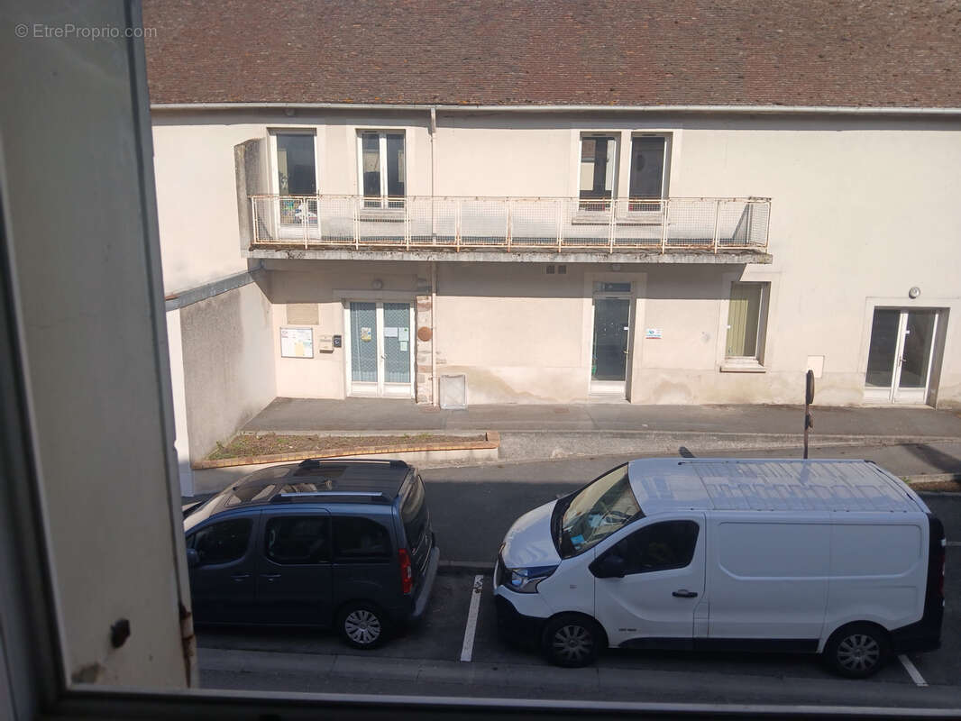 Appartement à JOUY-LE-CHATEL