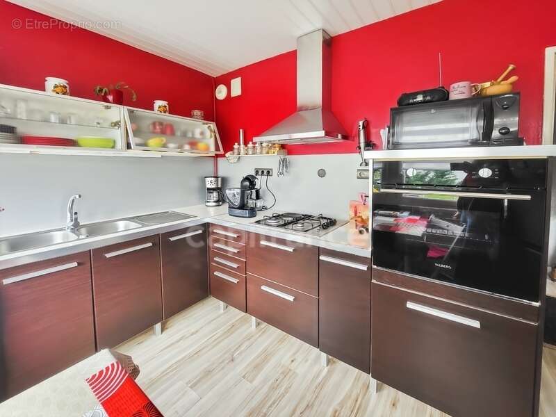 Appartement à CHENOVE