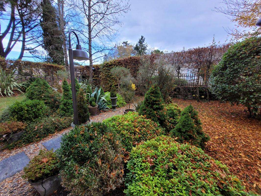 Maison à BLAISON-GOHIER