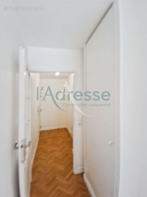 Appartement à SURESNES