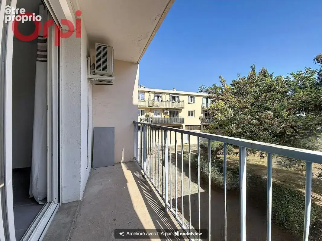Appartement À Vendre 3 pièces La Seyne/mer - ascenseur - parking - DPE C - photo 3