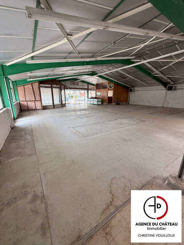 Commerce 825 m² à Sully-Sur-Loire  - photo 5