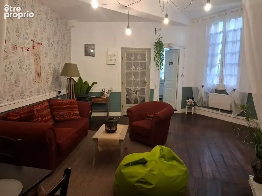Appartement 110 m² à Saint-Leonard-De-Noblat  - photo 5