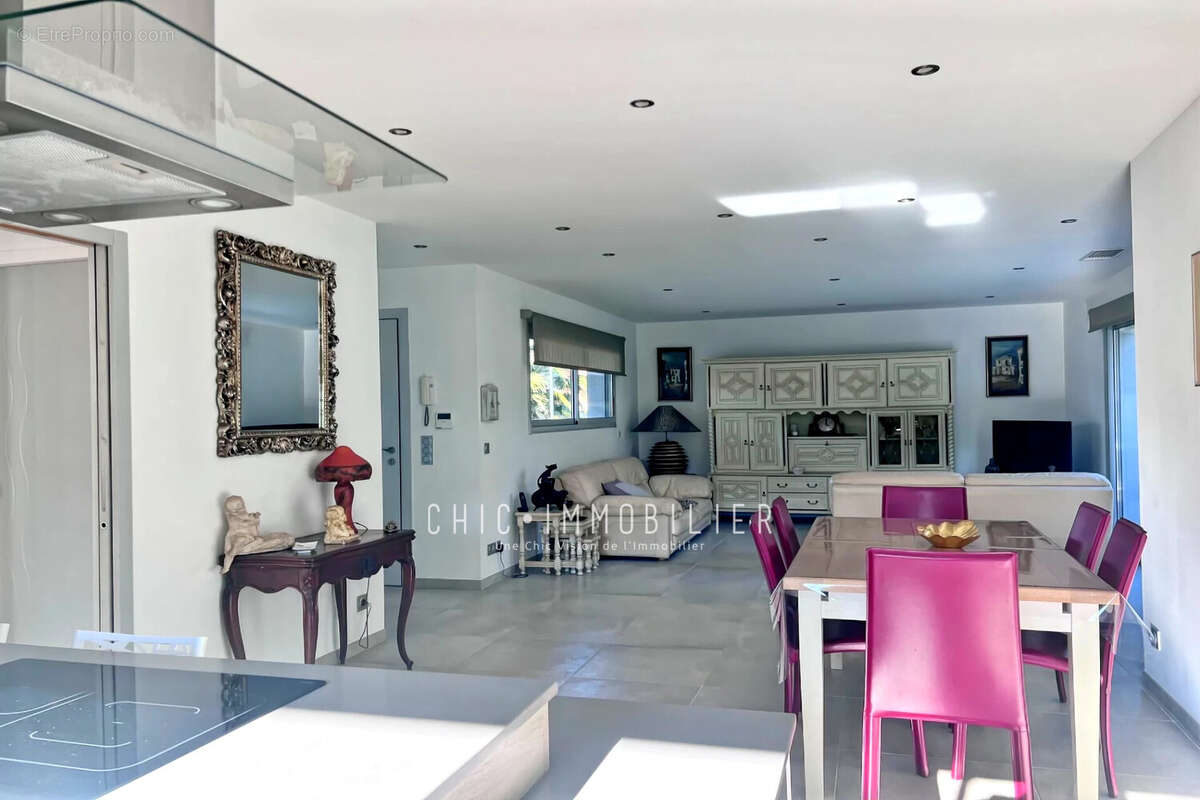 Maison à LATOUR-BAS-ELNE