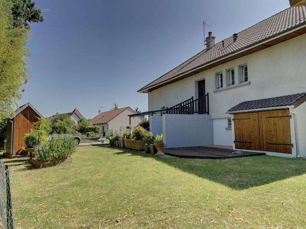 Maison à MAGNY-SUR-TILLE