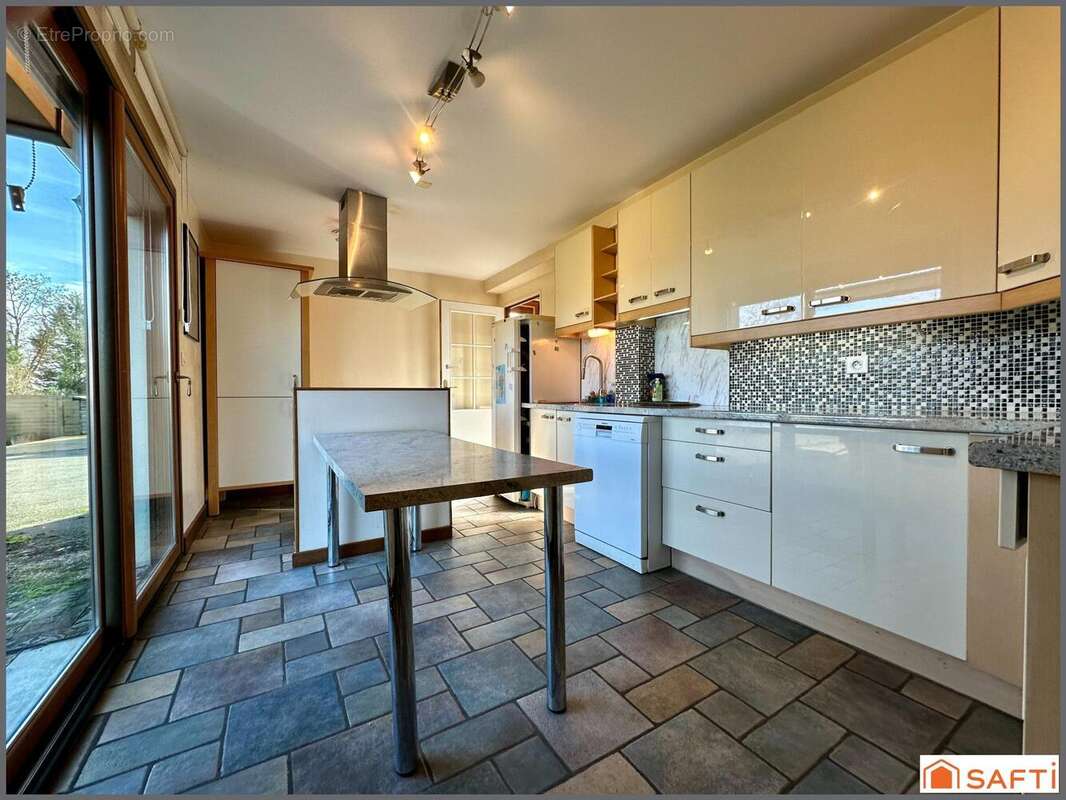 Photo 5 - Maison à COULANGES-LES-NEVERS
