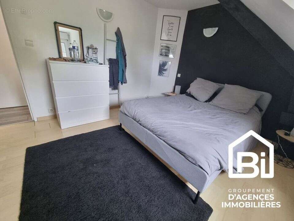 Maison à BRETTEVILLE-L&#039;ORGUEILLEUSE