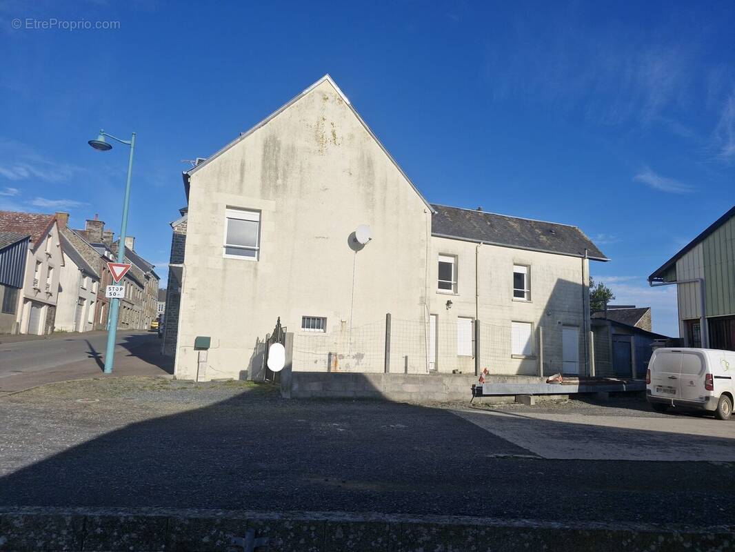 Maison à LA ROCQUE