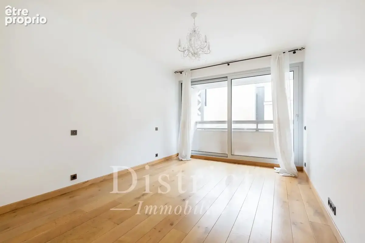 Gros Caillou - Duplex 3/4 pièces de 90 m² avec balcons! - photo 8