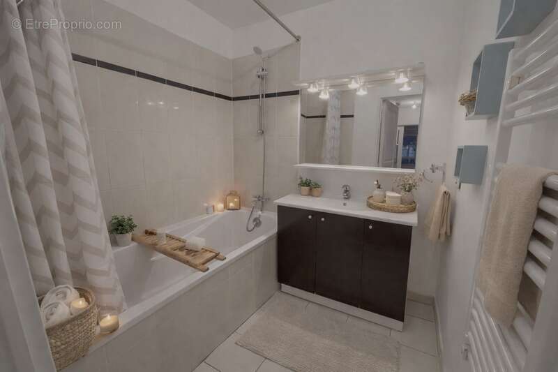 Appartement à SAINT-CYR-SUR-LOIRE