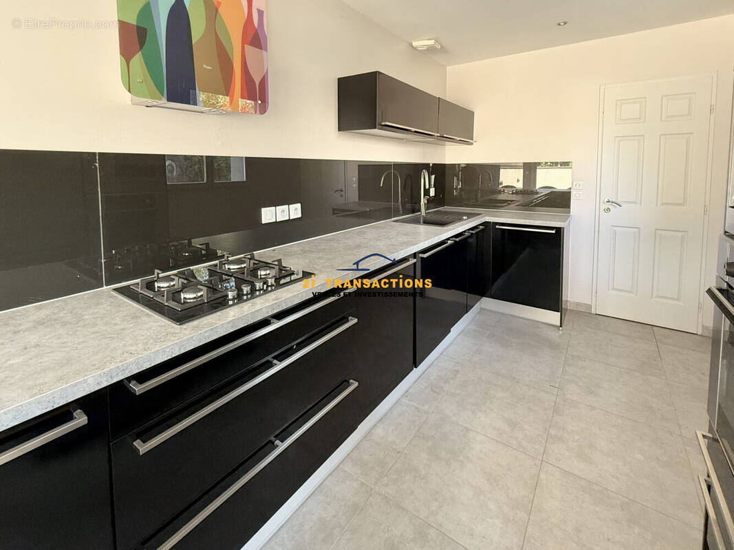 Maison à SAINT-GENIS-LAVAL