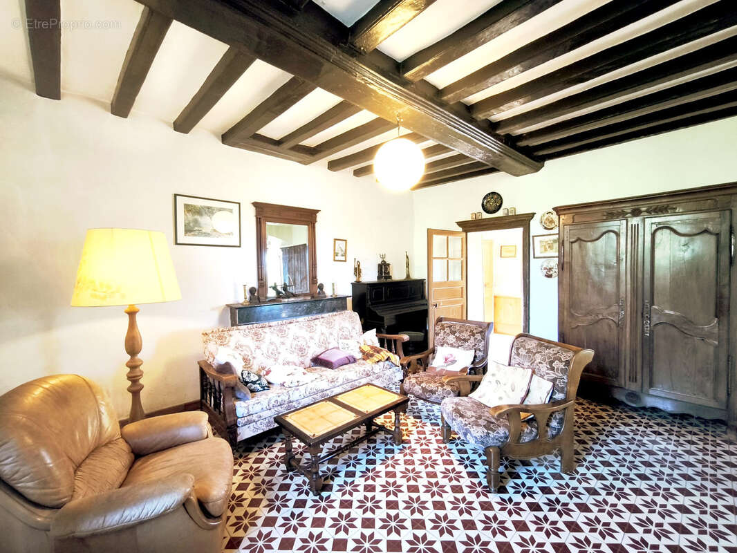 Maison à CRISSE