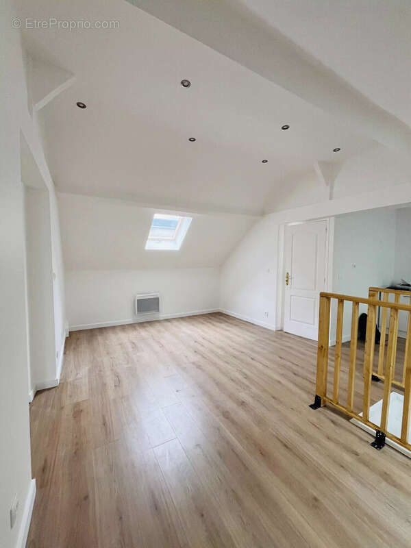 Appartement à MANTES-LA-JOLIE