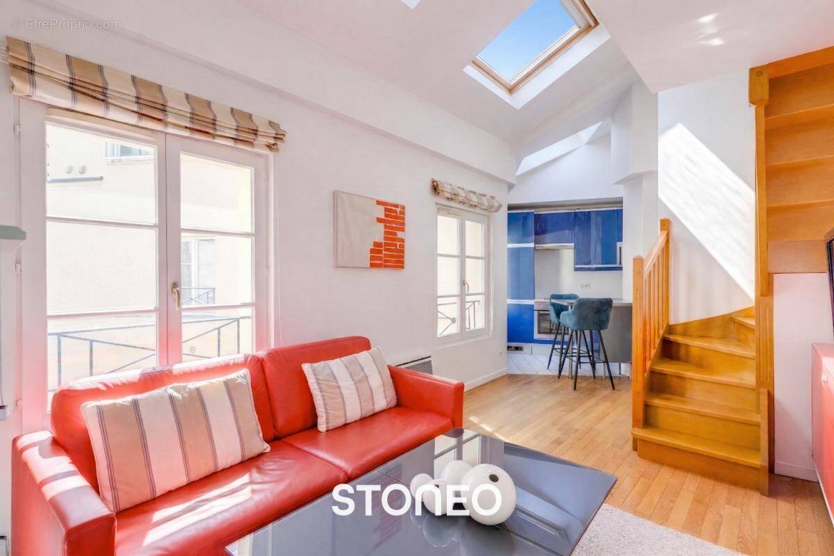 Appartement à PARIS-8E