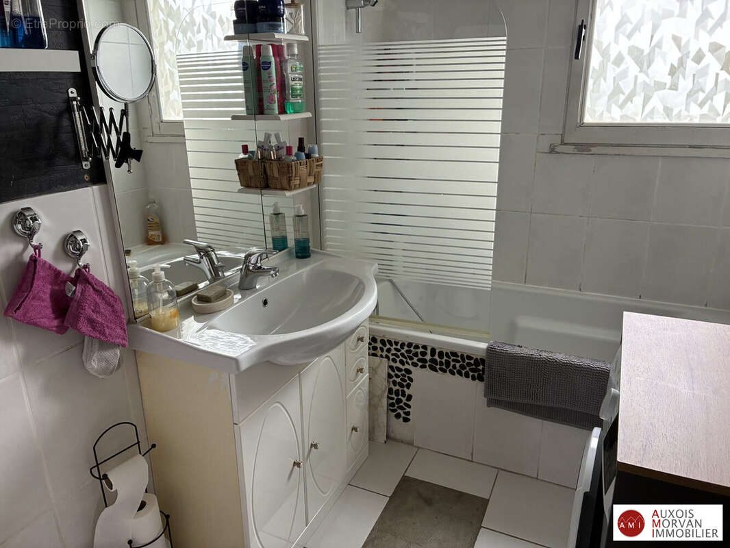 Maison à PRECY-SOUS-THIL