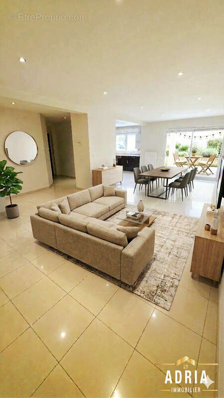 Appartement à LA MAXE