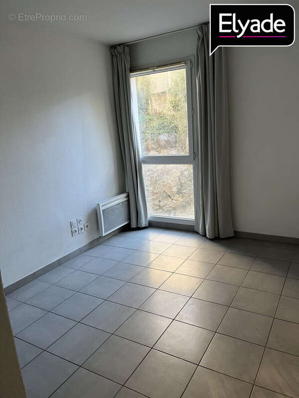 Appartement à MARSEILLE-9E