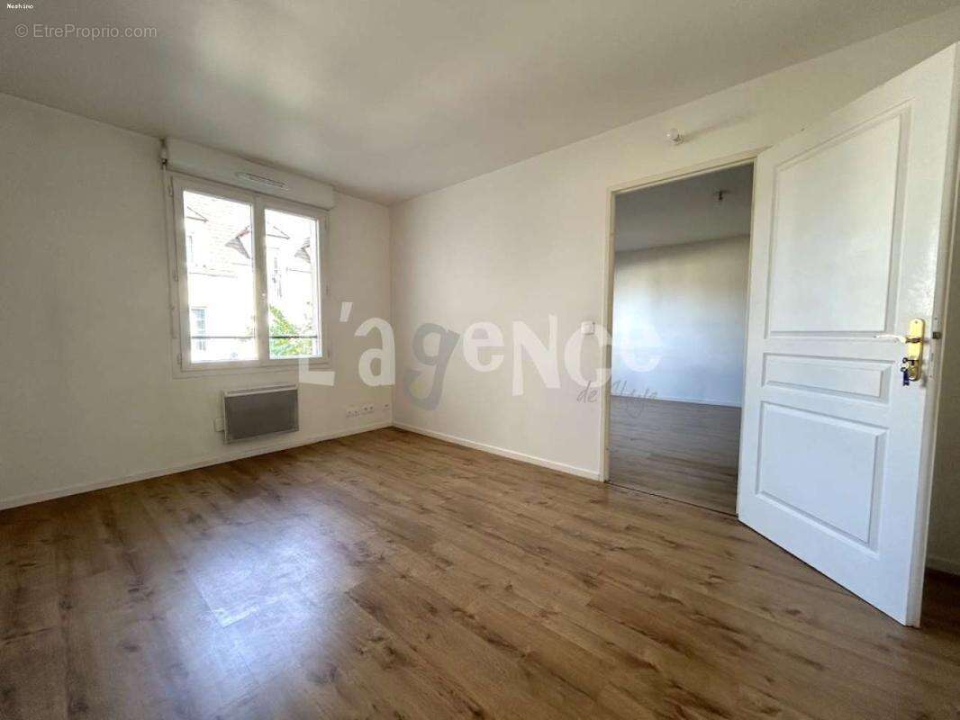 Appartement à CLAYE-SOUILLY