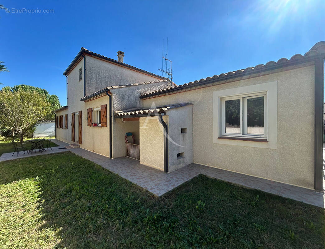 Maison avec jardin et piscine a carcassonne - photo 1