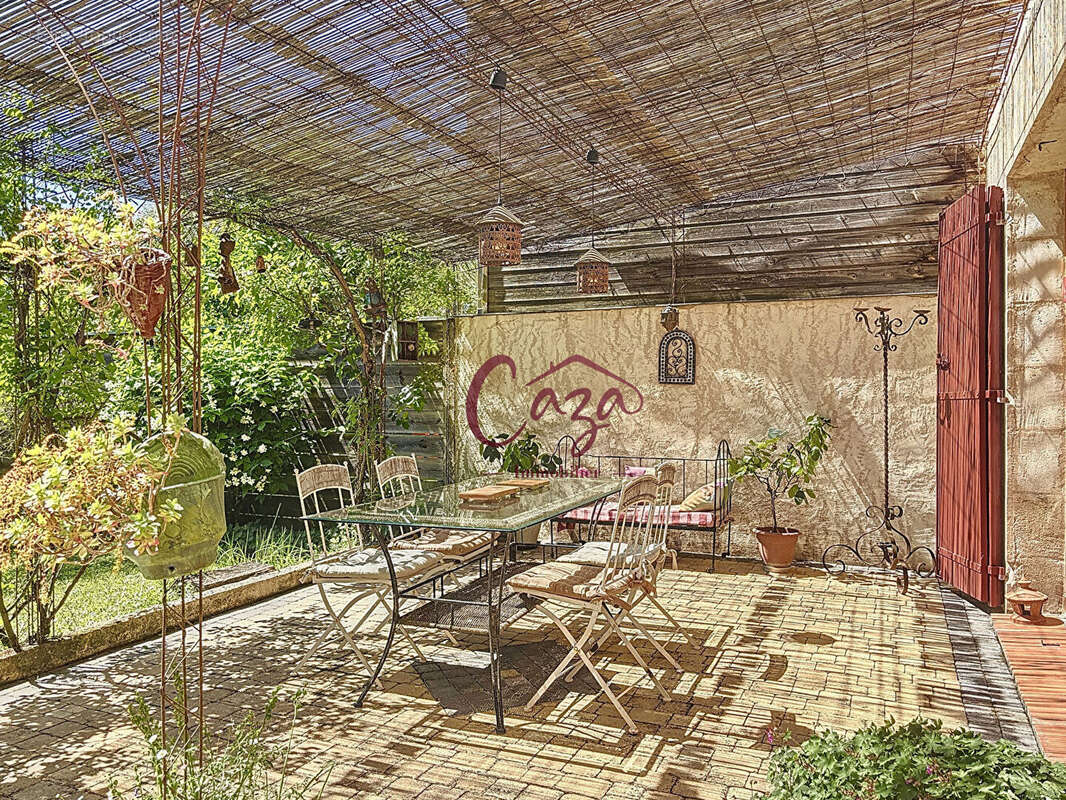 Maison à CAMBLANES-ET-MEYNAC