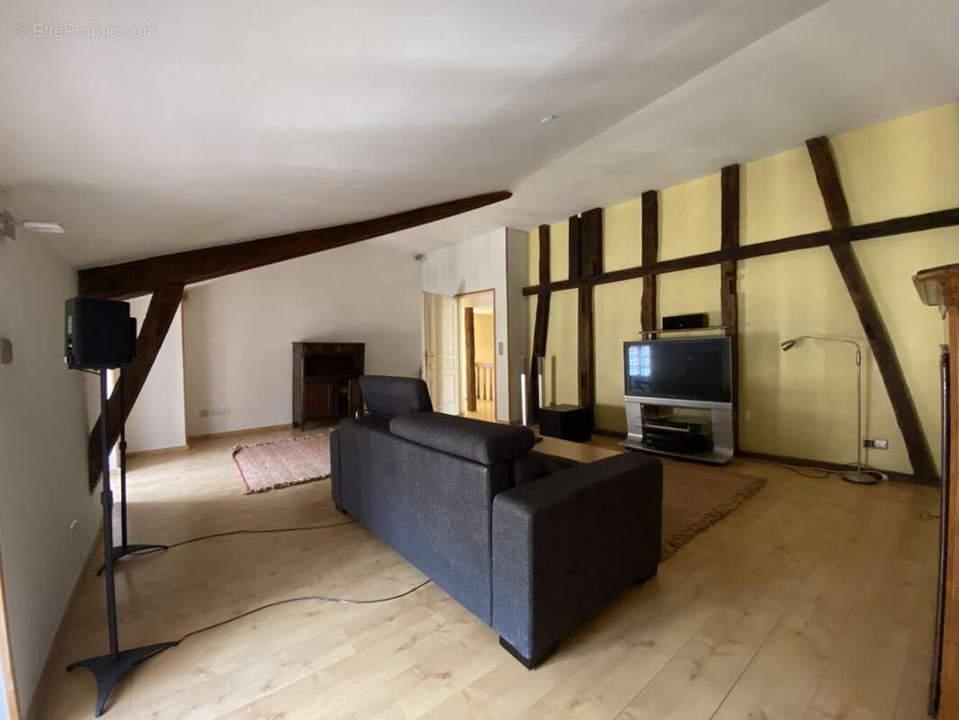 Appartement à SAINT-JUNIEN
