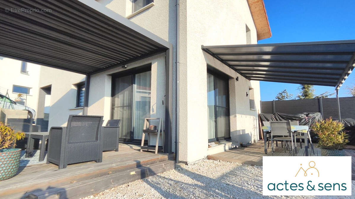 Maison à CHAPAREILLAN