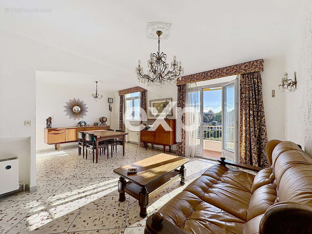 Appartement 76 m² à Antibes  - photo 2