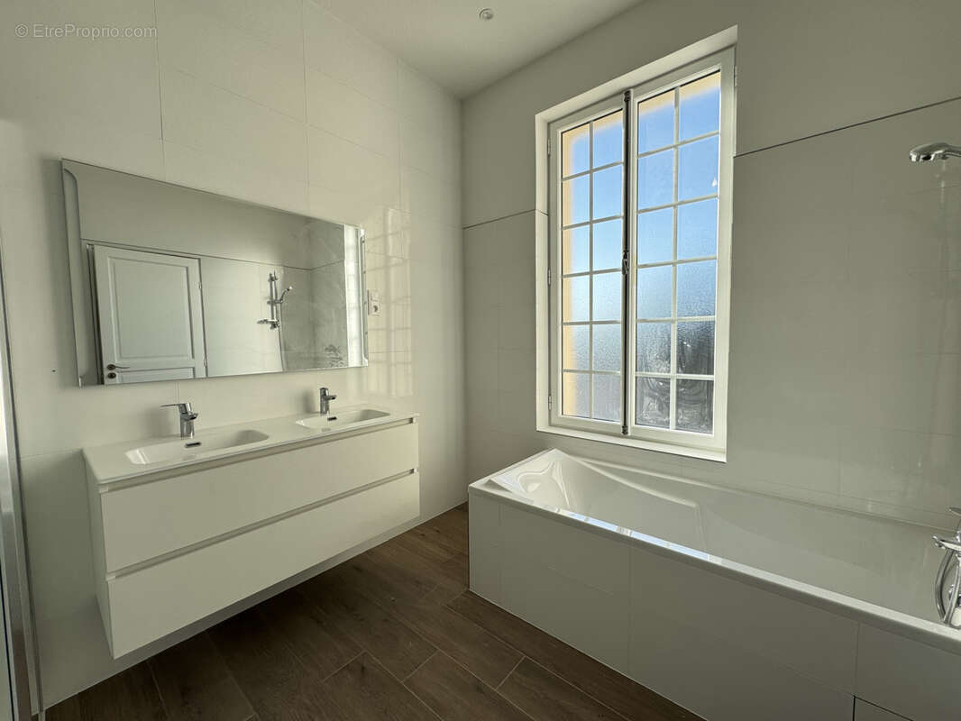 Appartement à CHENNEVIERES-SUR-MARNE