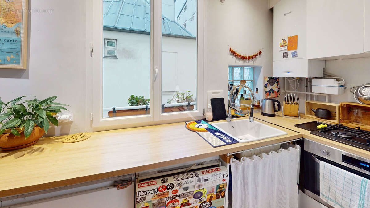 Appartement à PARIS-10E