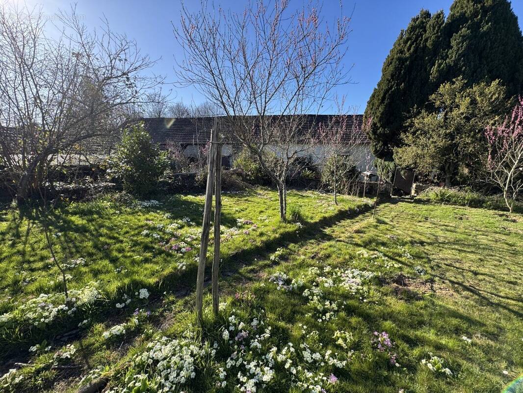 Maison à SAINT-DESIRE