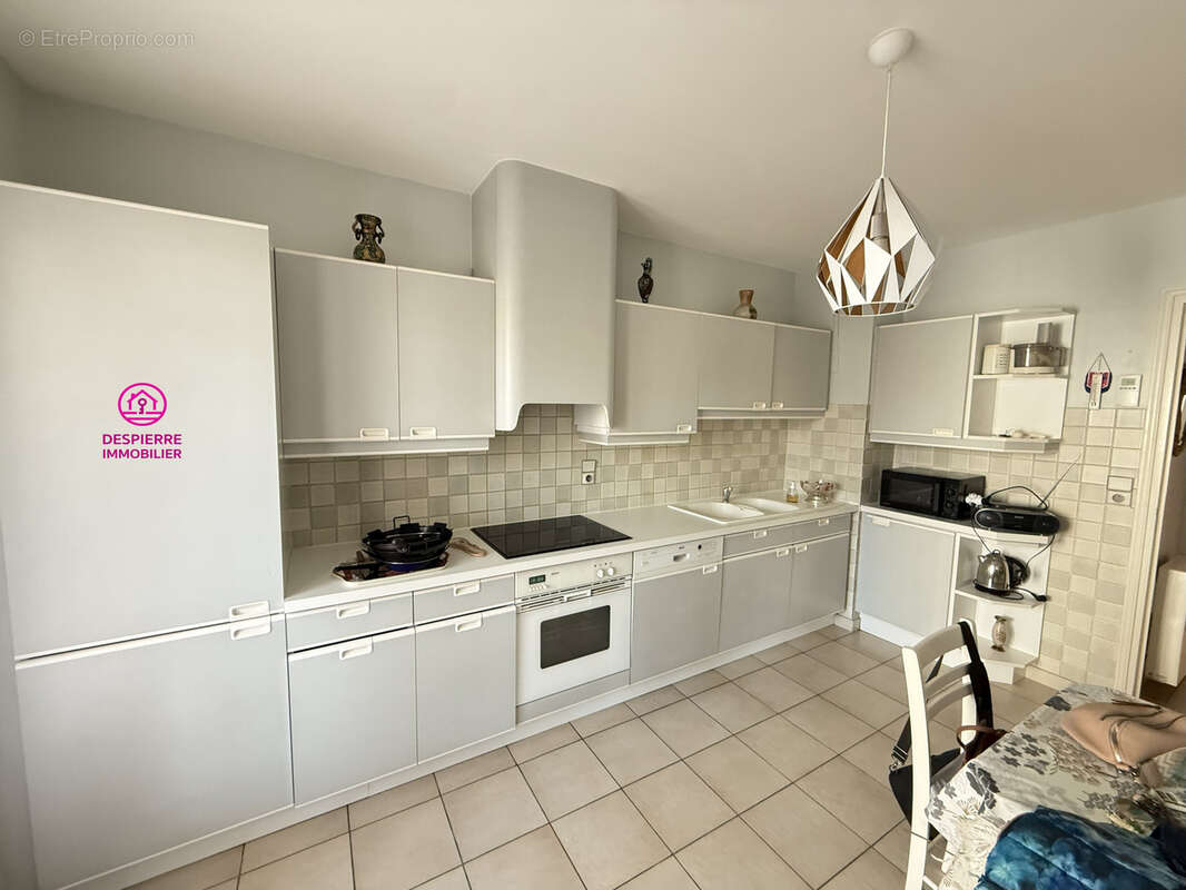 Appartement à LE PEAGE-DE-ROUSSILLON