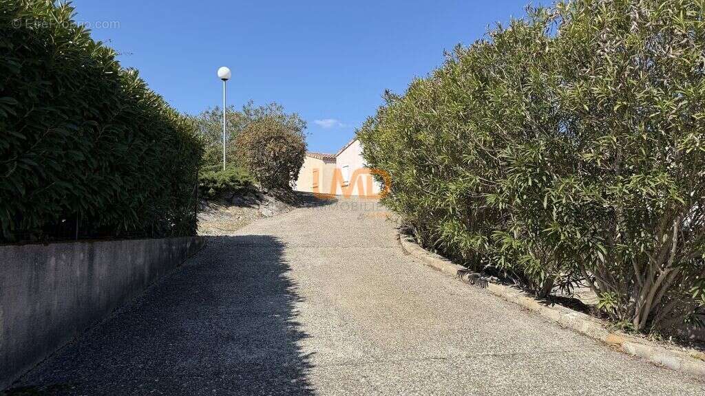 Ensemble de 6 maisons avec piscine - photo 8